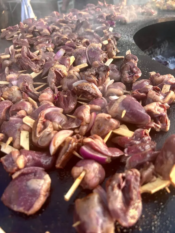 Brochettes grillees Au Comptoir de l'Épicurien